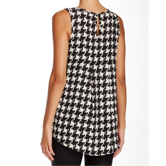 NEW Pleione | Sleeveless Tunic Blouse | Black & White with Red Accents | Small - Picture 11 of 12